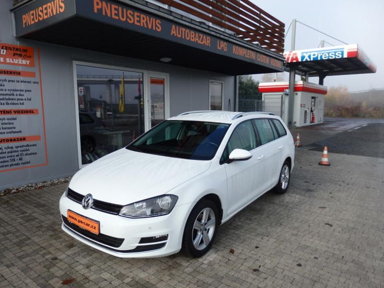 Volkswagen Golf - hlavní foto