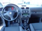 Volkswagen Touran - fotka číslo 9
