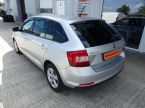 Škoda Rapid - fotka číslo 4