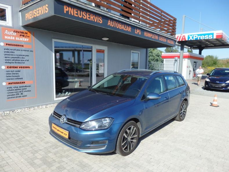 Volkswagen Golf - hlavní foto