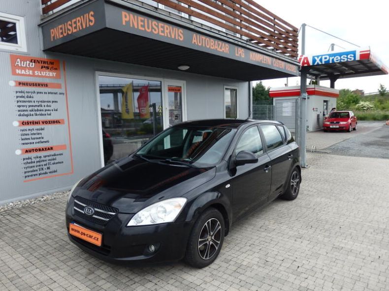 Kia Cee'd - hlavní foto