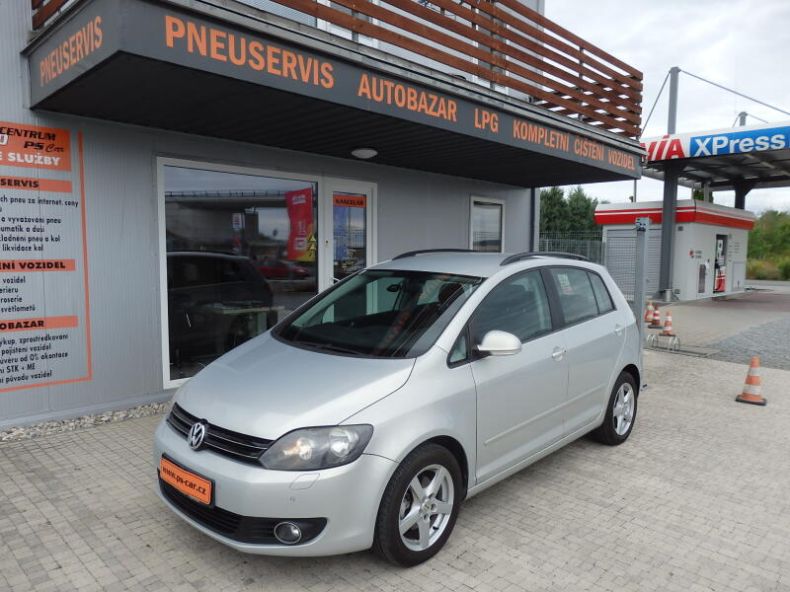 Volkswagen Golf - hlavní foto