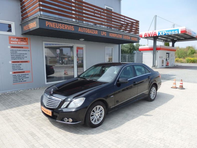 Mercedes Třída E - hlavní foto