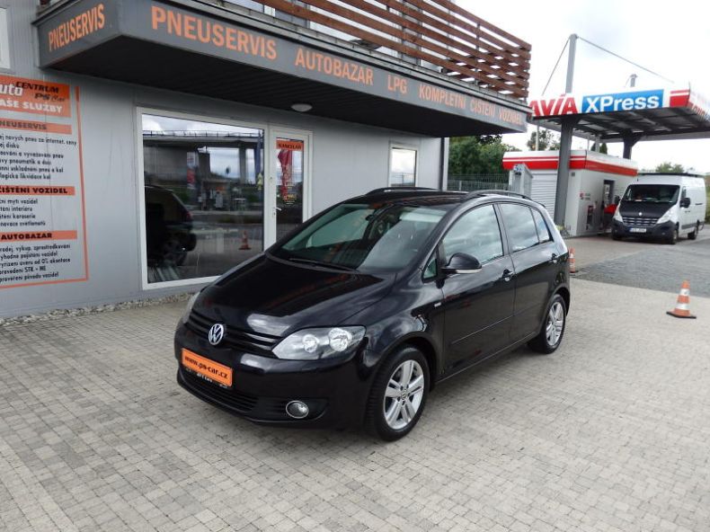 Volkswagen Golf - hlavní foto