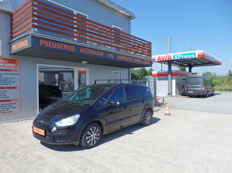 Ford S-MAX - hlavní fotka inzerátu
