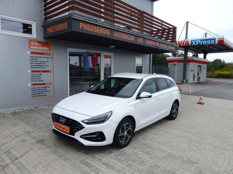 Hyundai i30 - hlavní foto