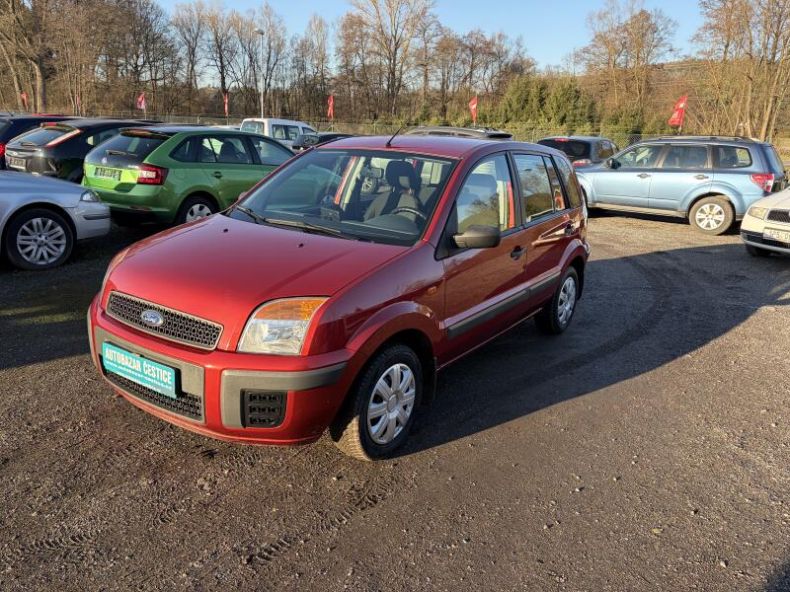 Ford Fusion - hlavní foto