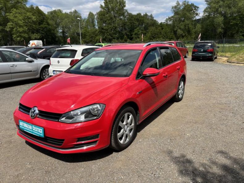 Volkswagen Golf - hlavní foto