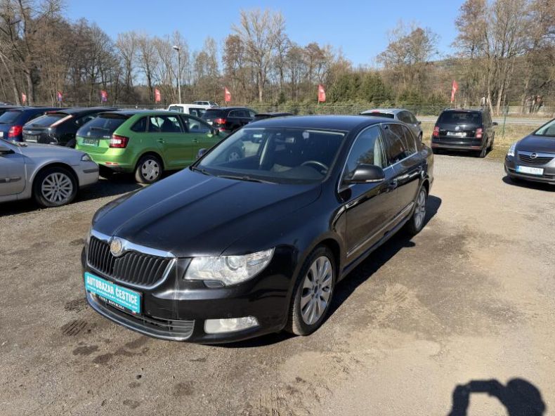 Škoda Superb - hlavní foto