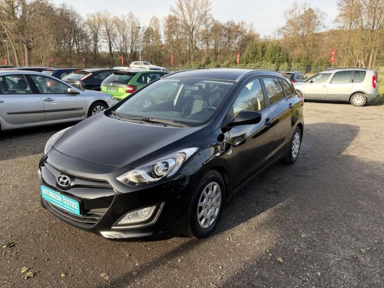 Hyundai i30 - hlavní foto