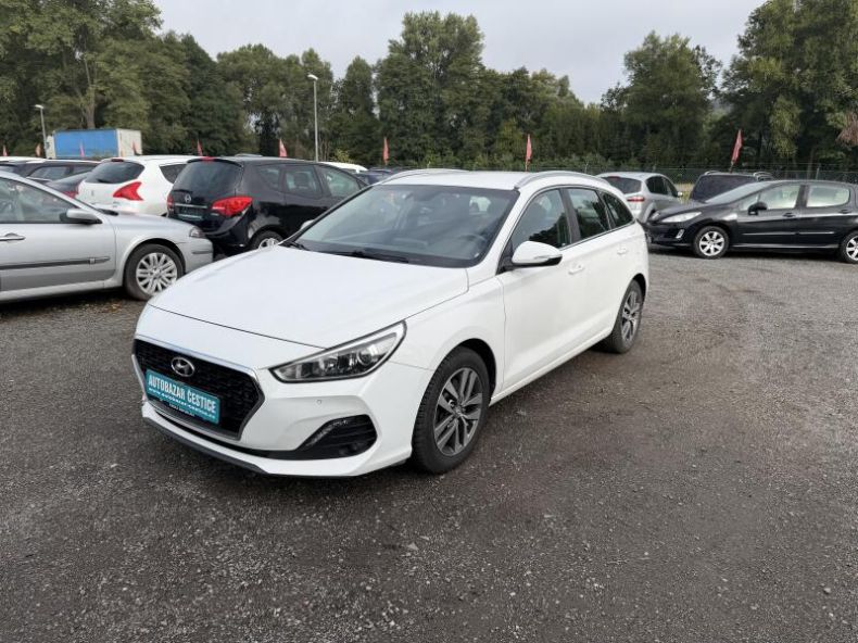 Hyundai i30 - hlavní foto