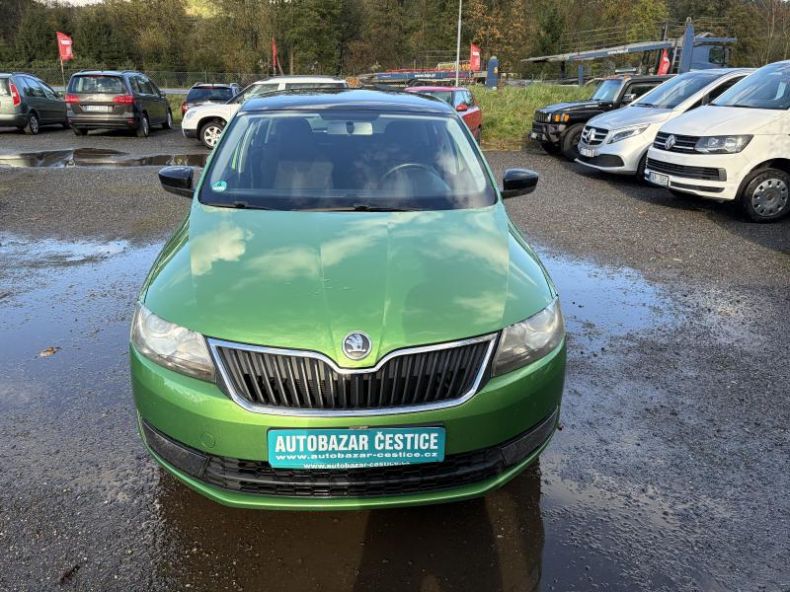 Škoda Rapid - hlavní fotka