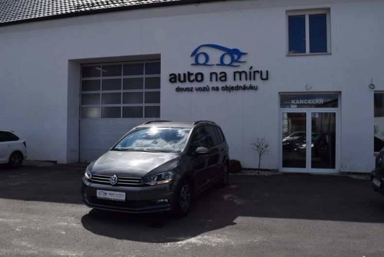 Volkswagen Touran - hlavní foto