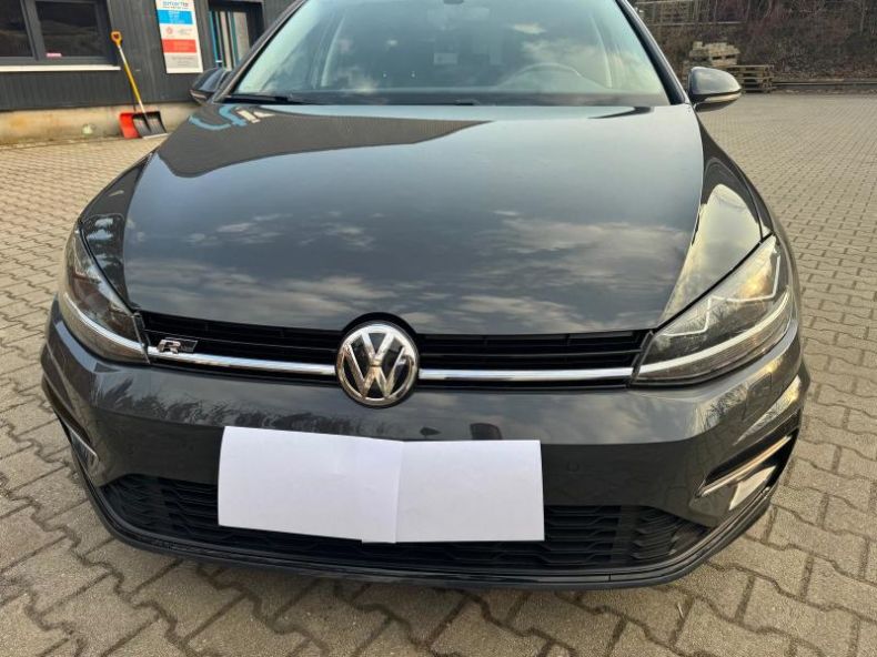 Volkswagen Golf - hlavní fotka