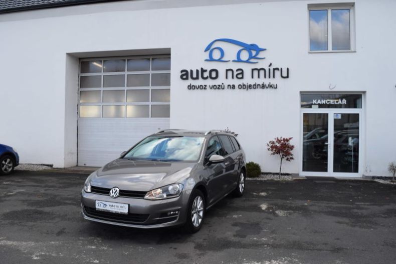 Volkswagen Golf - hlavní foto