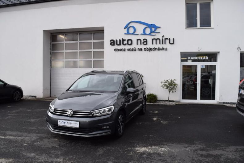 Volkswagen Touran - hlavní foto