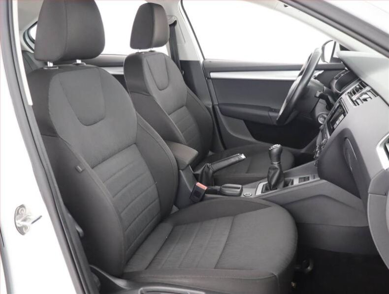 Škoda Octavia - hlavní fotka