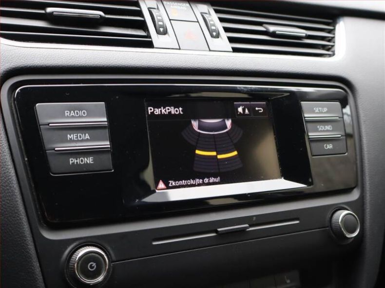 Škoda Octavia - hlavní fotka