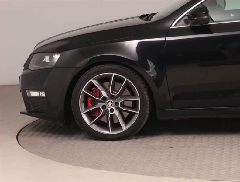 Škoda Octavia - hlavní fotka