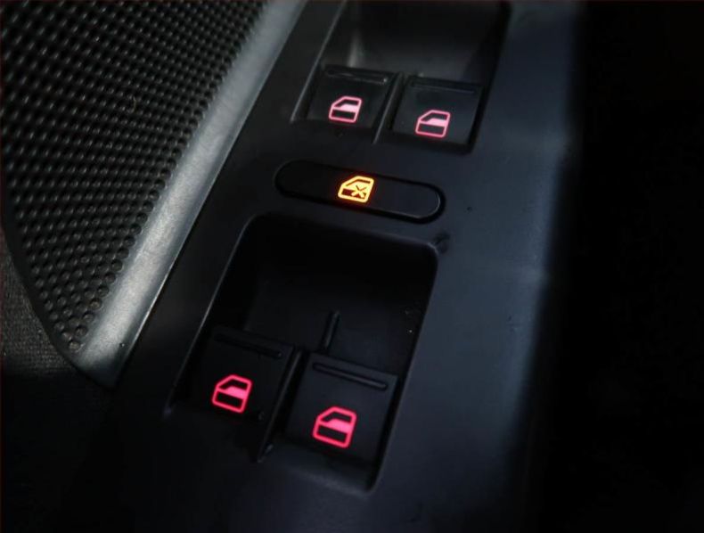 Volkswagen Golf - hlavní fotka