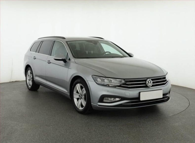 Volkswagen Passat - hlavní fotka inzerátu