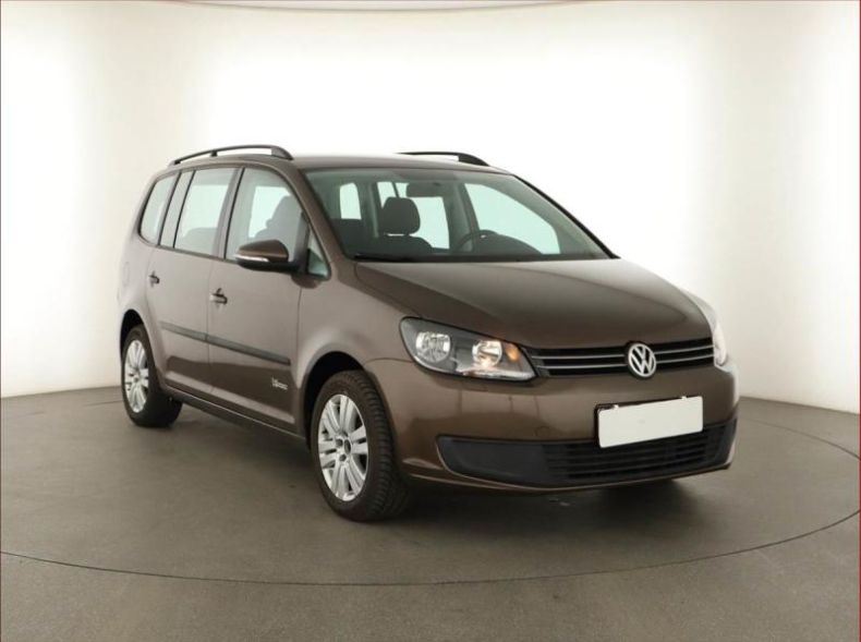 Volkswagen Touran - hlavní foto
