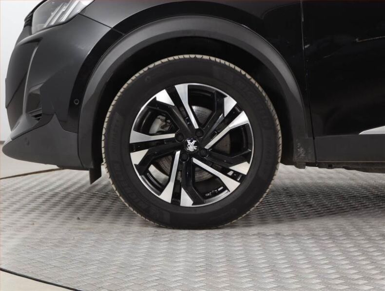 Peugeot 2008 - hlavní fotka