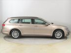 Volkswagen Passat - fotka číslo 5