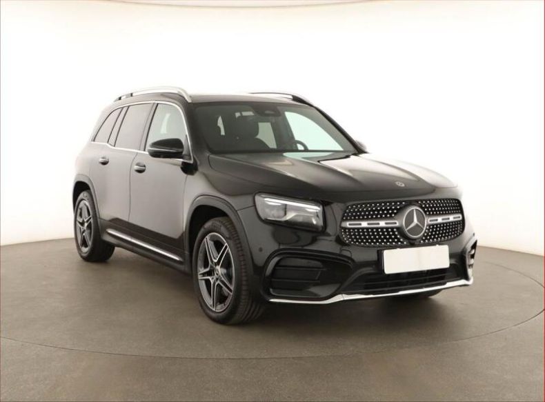 Mercedes GLB - hlavní foto