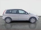 Ford Fusion - fotka číslo 5