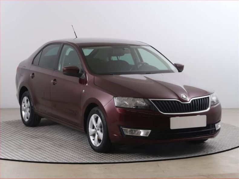 Škoda Rapid - hlavní foto