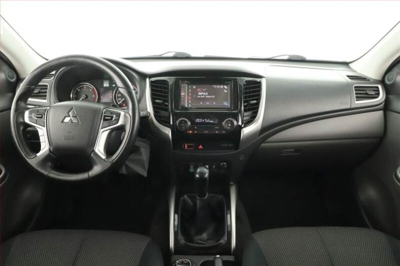 Mitsubishi L200 - hlavní fotka