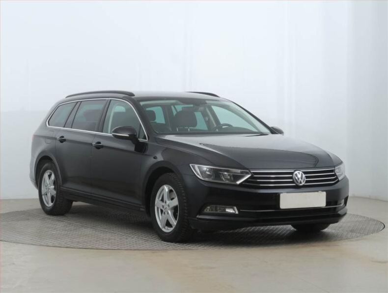 Volkswagen Passat - hlavní foto