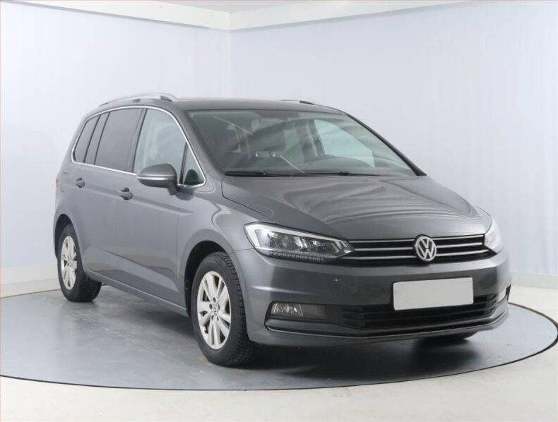 Volkswagen Touran - hlavní foto