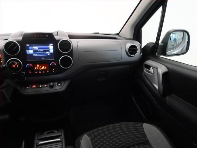 Peugeot Partner - hlavní fotka