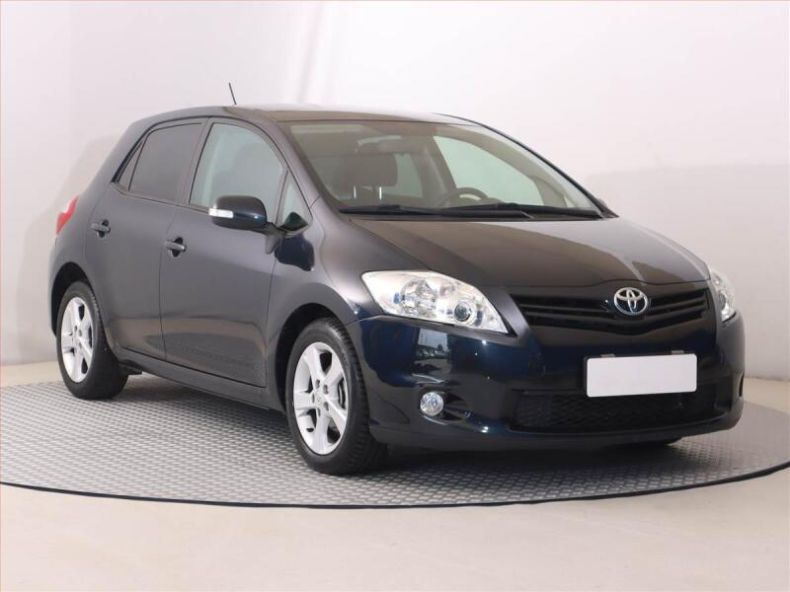 Toyota Auris - hlavní foto