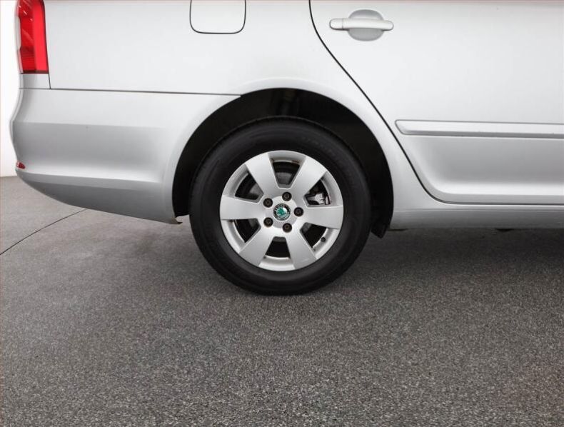 Škoda Octavia - hlavní fotka