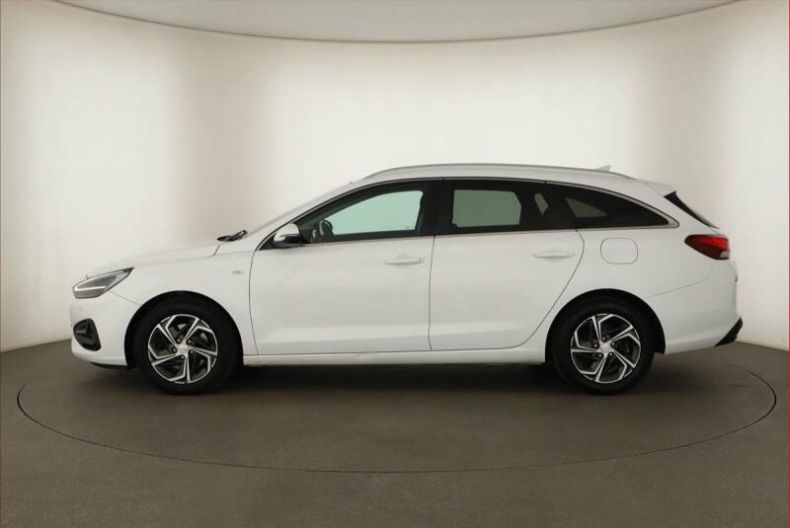 Hyundai i30 - hlavní fotka