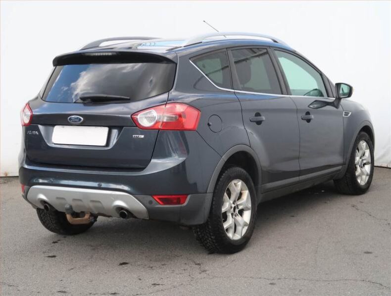Ford Kuga - hlavní fotka