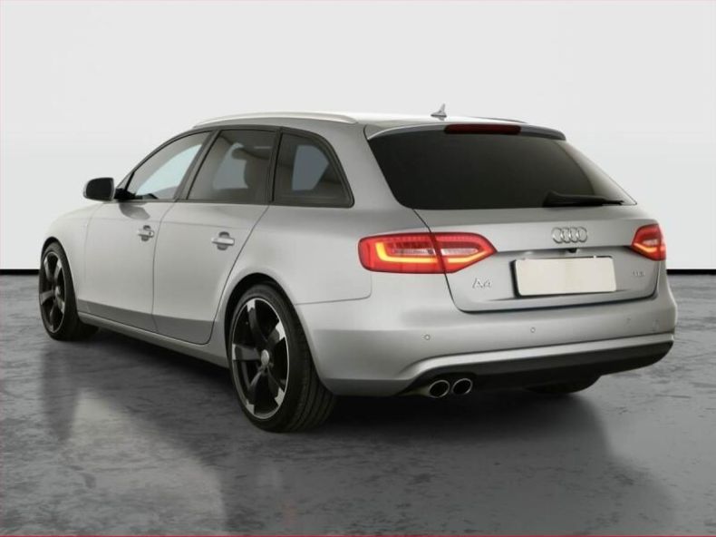Audi A4 - hlavní fotka