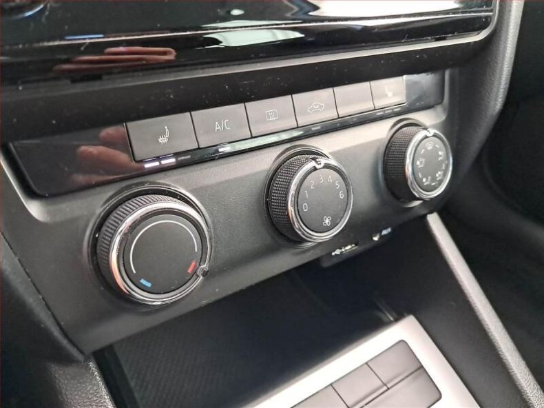 Škoda Octavia - hlavní fotka