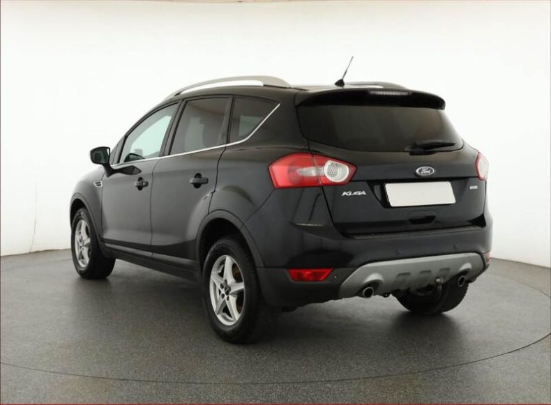 Ford Kuga - hlavní fotka