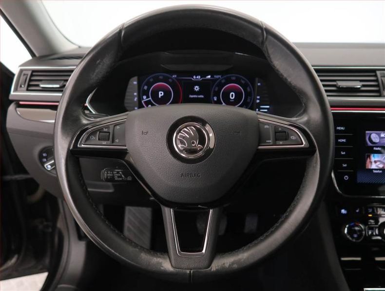 Škoda Superb - hlavní fotka