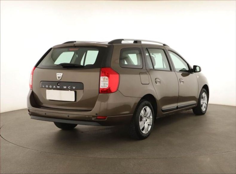 Dacia Logan - hlavní fotka