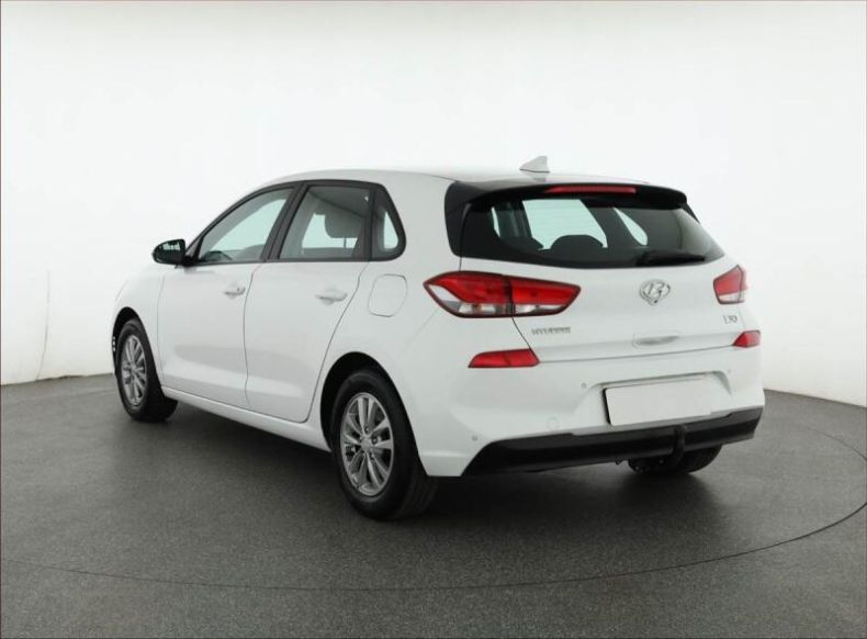 Hyundai i30 - hlavní fotka