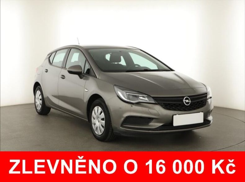 Opel Astra - hlavní foto