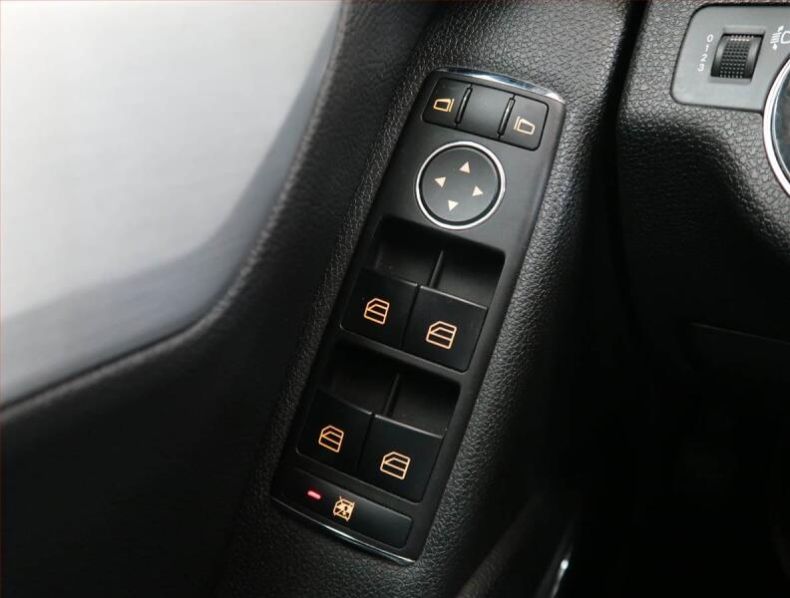 Mercedes Třída C - hlavní fotka