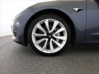 Tesla Model 3 - fotka číslo 20