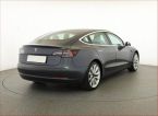 Tesla Model 3 - fotka číslo 4
