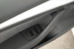 Tesla Model 3 - fotka číslo 21